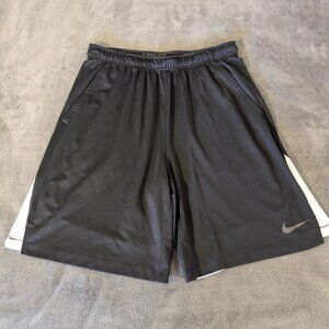 Nike Form Men's Dri-FIT black Shorts Size XL